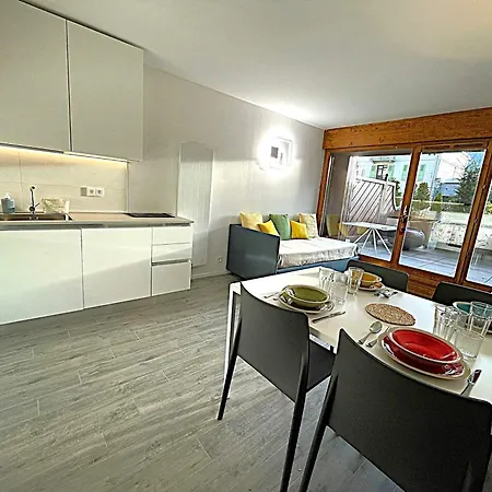 Avec Terrasse Au Centre, Parking, 4 Pers. - Fr-1-343-272 *