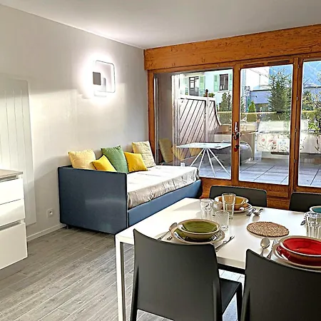 Appartement Cosy Avec Terrasse Au Cœur De Chamonix, Parking Inclus - Fr-1-343-272 *